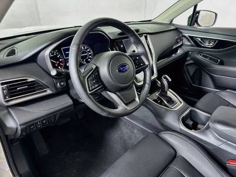 Used 2025 Subaru Outback Limited AWD/4WD image 9