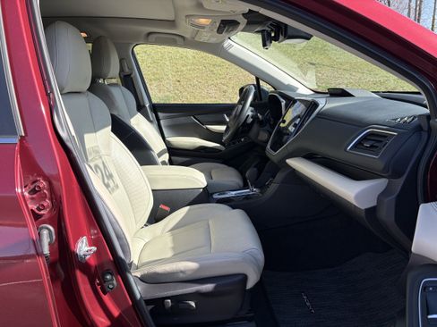 Certified 2024 Subaru Ascent Limited w/ Technology Package image 28