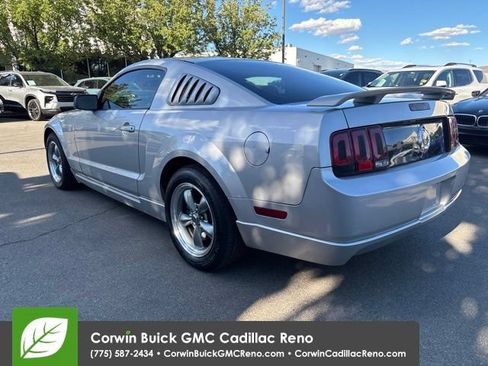 Used 2006 Ford Mustang Coupe RWD image 4
