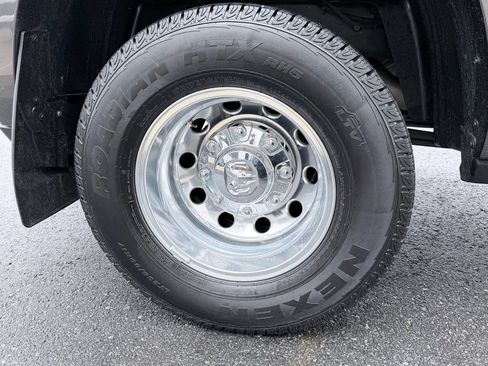 Used 2023 RAM 3500 Limited image 36