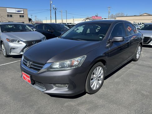 Used 2013 Honda Accord EX image 2