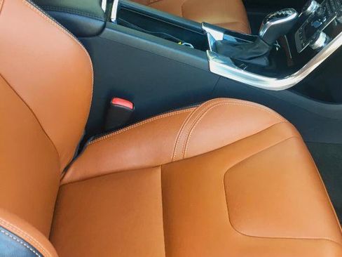 Used 2015 Volvo S60 T5 Platinum image 14