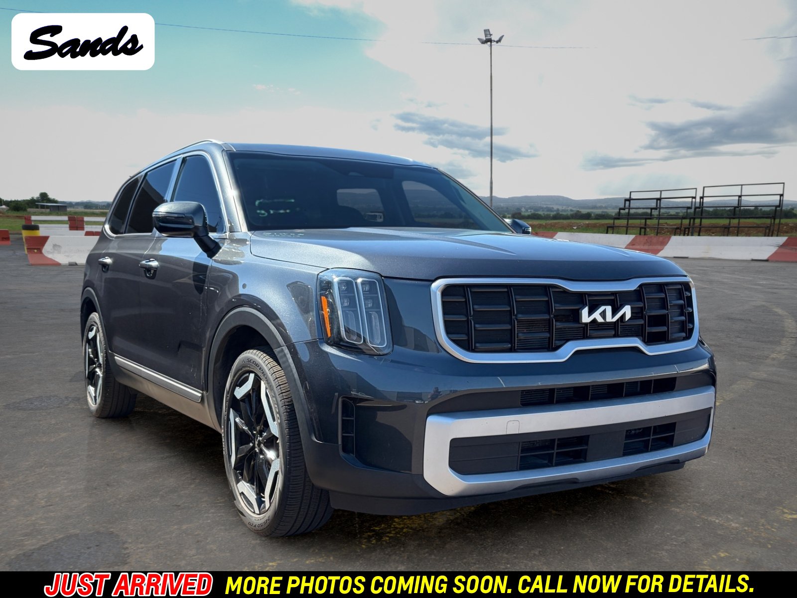 Certified 2024 Kia Telluride S w/ S Sunroof Package AWD/4WD image 1
