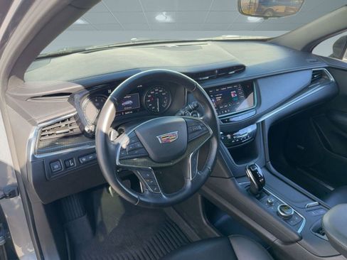 Used 2021 Cadillac XT5 Sportv image 3