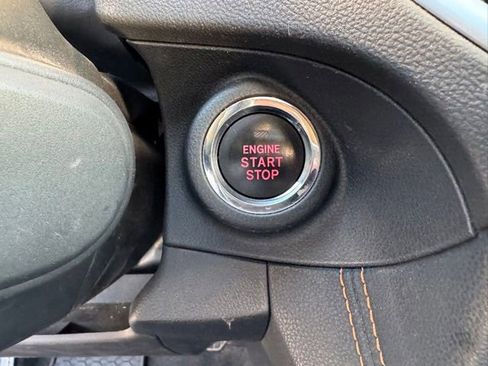 Used 2019 Subaru Crosstrek 2.0i Limited w/ Moonroof Package w/Navigation AWD/4WD image 24