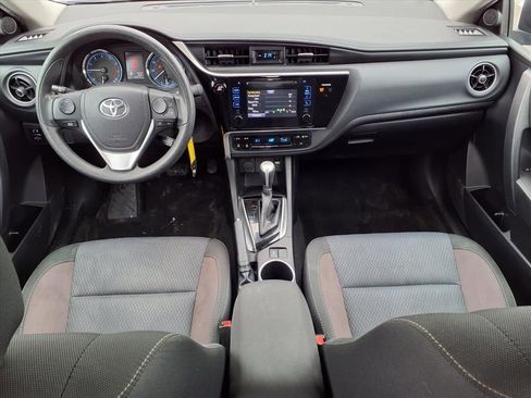 Used 2017 Toyota Corolla L image 11