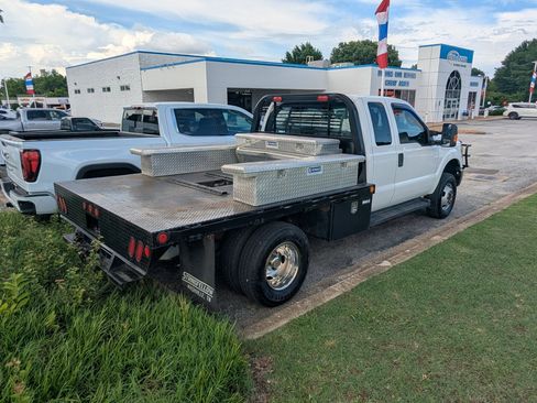 Used 2016 Ford F350 XL w/ Power Equipment Group AWD/4WD image 4