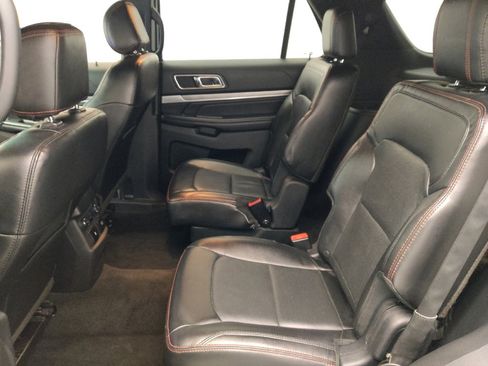 Used 2017 Ford Explorer Sport w/ Equipment Group 401A AWD/4WD image 18