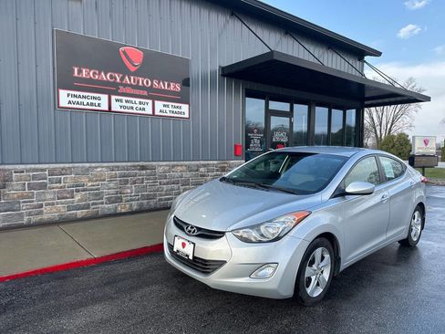 Used 2013 Hyundai Elantra GLS w/ Preferred Pkg image 1
