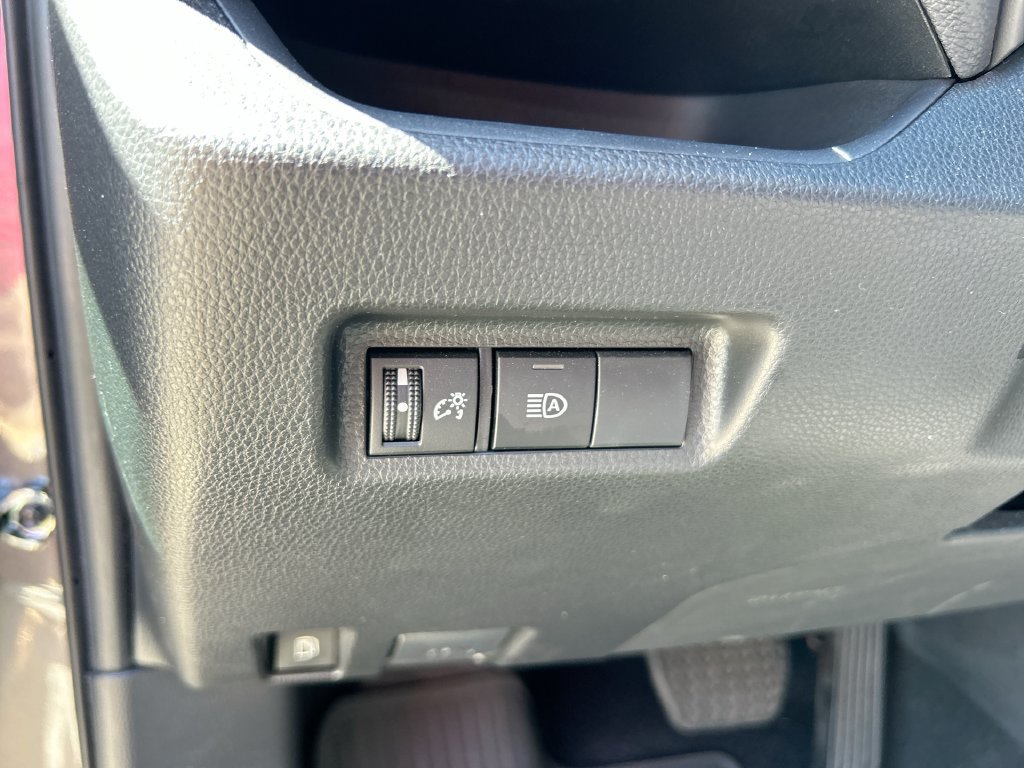 Certified 2025 Toyota RAV4 LE AWD/4WD image 13