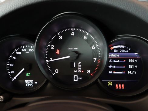 Used 2025 Porsche Macan image 17