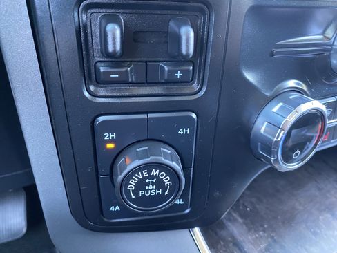 Used 2021 Ford F150 Lariat AWD/4WD image 34
