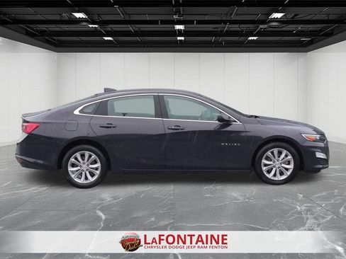 Used 2025 Chevrolet Malibu LT FWD image 6