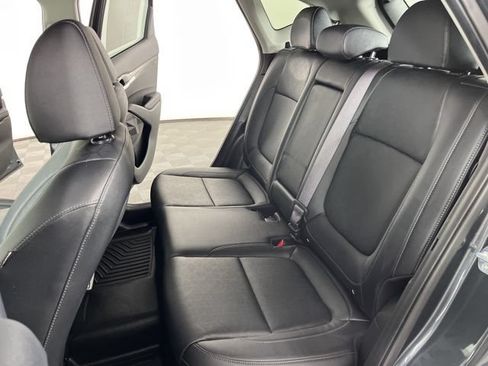 Used 2024 Kia Seltos EX AWD/4WD image 39