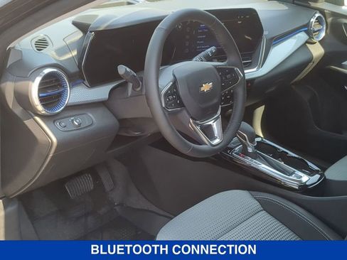 New 2026 Chevrolet Trax LT w/ Driver Confidence Package FWD image 11