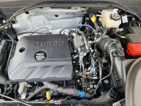 New 2026 Chevrolet TrailBlazer LT w/ LT Cold Weather Package FWD image 19