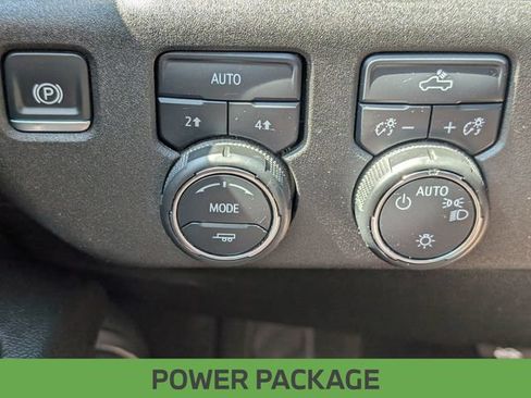 Used 2025 Chevrolet Silverado 1500 LT AWD/4WD image 19