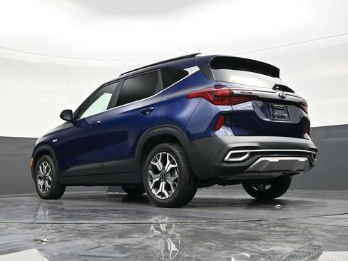 Used 2021 Kia Seltos EX AWD/4WD image 22