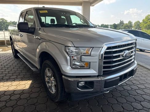 Used 2017 Ford F150 XLT w/ Equipment Group 302A Luxury AWD/4WD image 4