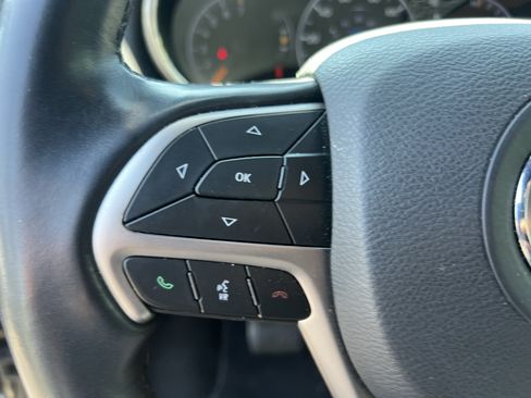 Used 2021 Jeep Grand Cherokee Laredo X AWD/4WD image 21