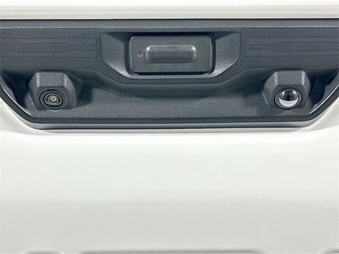 Used 2023 Chevrolet Silverado 2500 LT w/ Convenience Package image 12