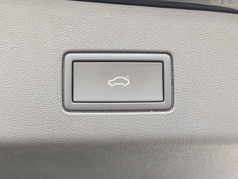 Certified 2023 Volkswagen ID.4 Pro S AWD/4WD image 10