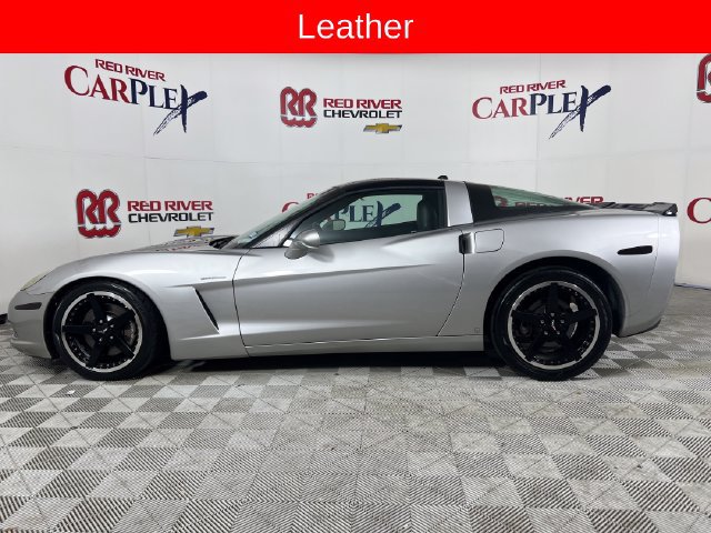 Used 2005 Chevrolet Corvette Coupe w/ Preferred Equipment Group RWD image 4