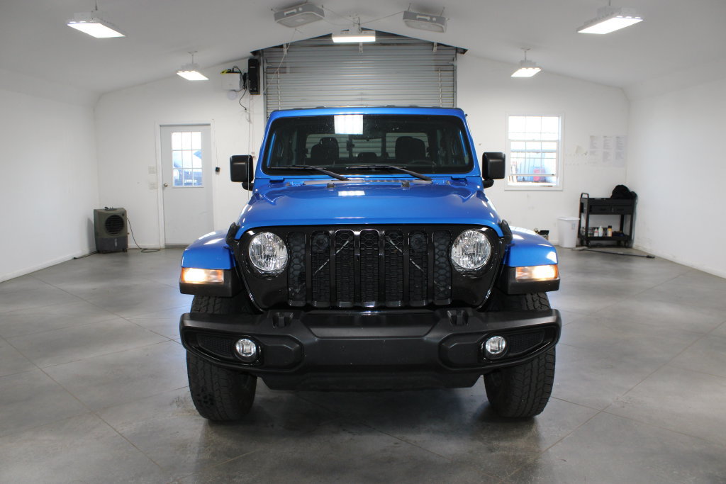 Used 2022 Jeep Gladiator Sport AWD/4WD image 3