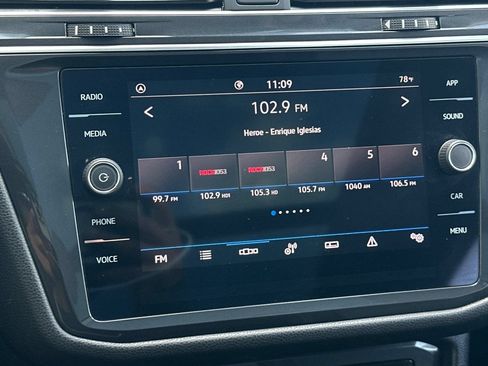 Used 2022 Volkswagen Tiguan SE FWD image 19