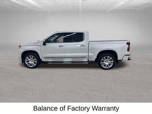 Used 2024 Chevrolet Silverado 1500 High Country w/ Technology Package AWD/4WD image 8
