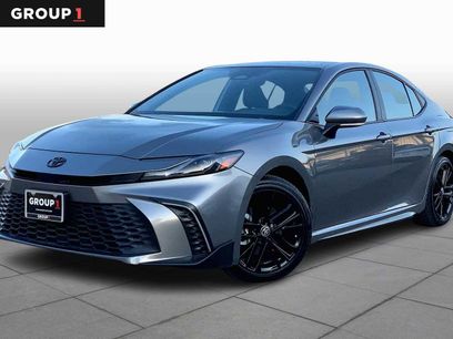 Used 2025 Toyota Camry SE w/ Multimedia Upgrade Package