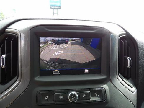 Certified 2021 Chevrolet Silverado 1500 Custom image 23