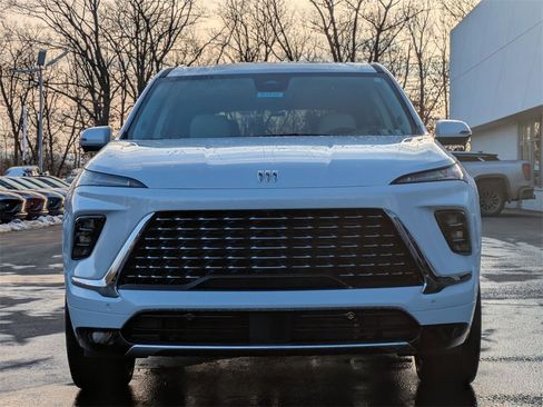 New 2026 Buick Enclave Avenir w/ Super Cruise Package image 2