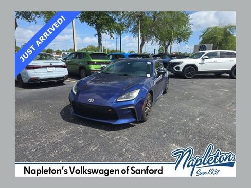 Used 2023 Toyota GR86 image 1