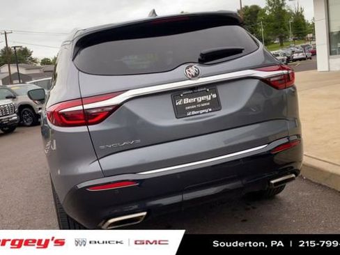 Used 2020 Buick Enclave Essence w/ Sound and Sites Package FWD image 9