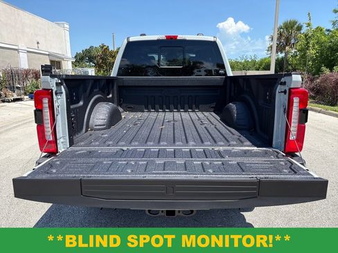 New 2026 Ford F250 Lariat w/ Black Appearance Package AWD/4WD image 9