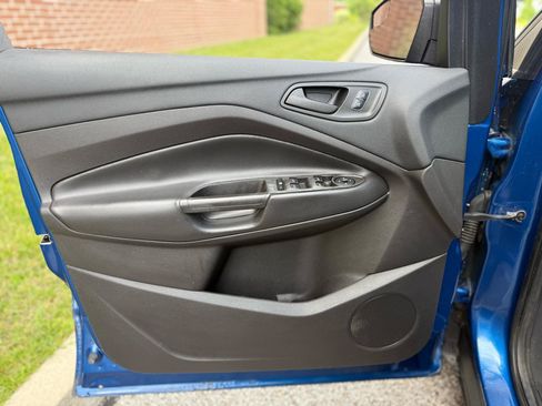 Used 2018 Ford Escape S FWD image 34
