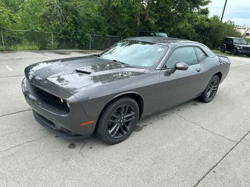 Used 2019 Dodge Challenger SXT w/ Driver Convenience Group AWD/4WD image 16