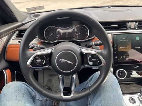 Used 2024 Jaguar XF R-Dynamic SE image 8