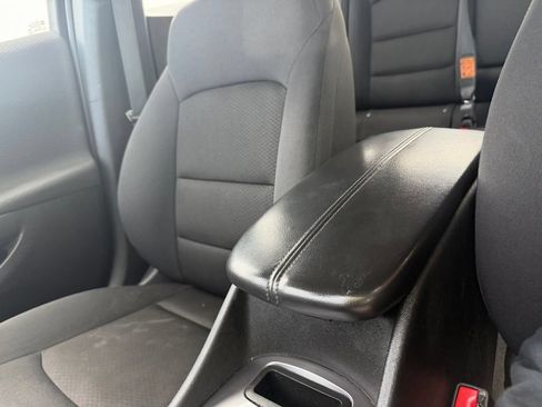 Used 2023 Chevrolet Malibu LT FWD image 26