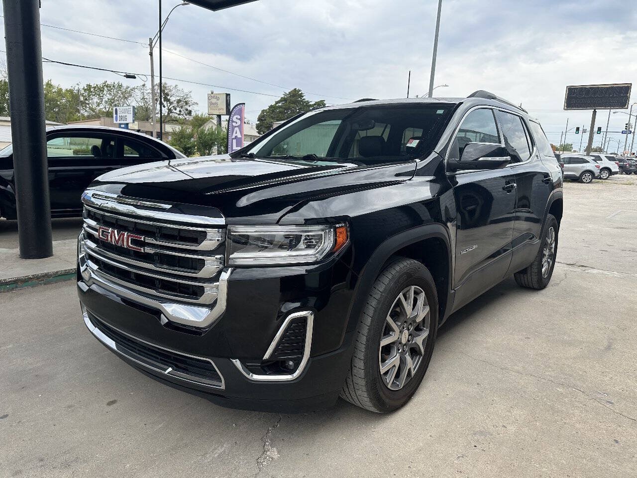 Used 2020 GMC Acadia SLT AWD/4WD image 4