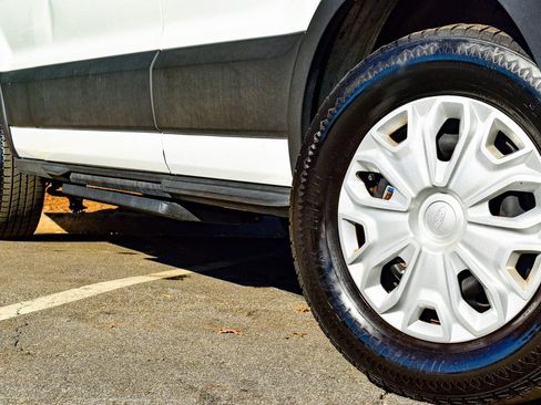 Used 2023 Ford Transit 350 XLT image 7