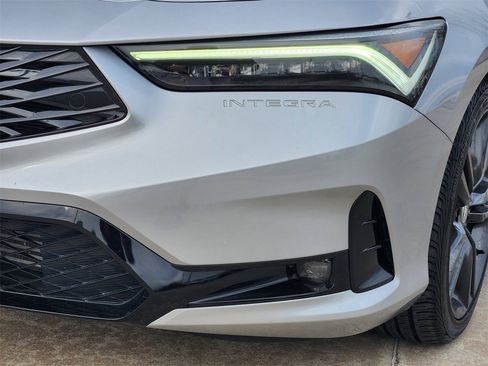 Used 2024 Acura Integra A-Spec image 9