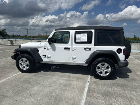 Used 2021 Jeep Wrangler Unlimited Sport image 36