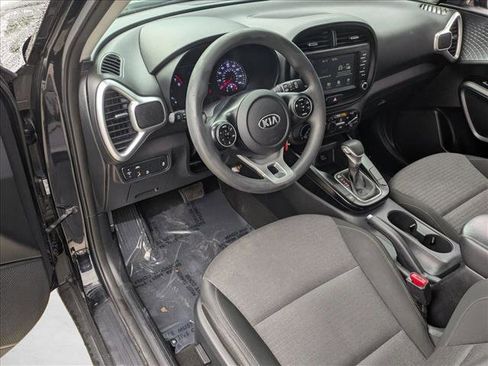 Used 2021 Kia Soul S image 9