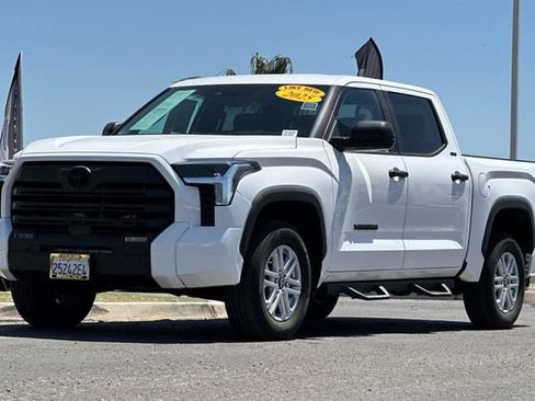 Used 2025 Toyota Tundra SR5 AWD/4WD image 11