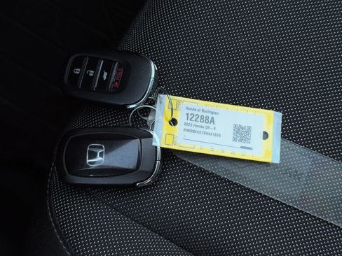 Used 2023 Honda CR-V LX image 13