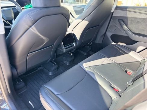 Used 2026 Tesla Model Y 2WD image 23