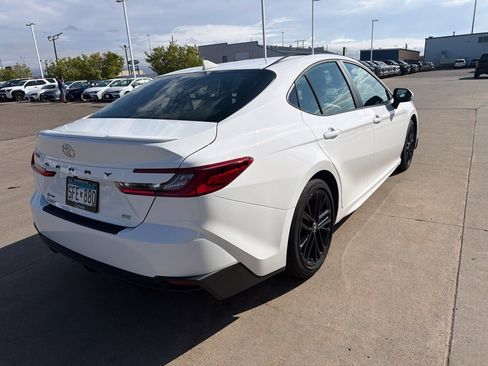 Certified 2025 Toyota Camry SE w/ Convenience Package FWD image 5