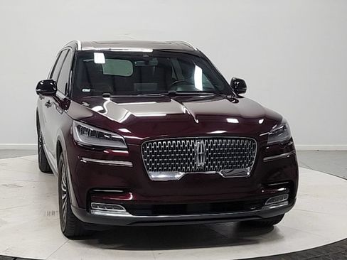 Used 2021 Lincoln Aviator Reserve w/ Elements Package Plus AWD/4WD image 2